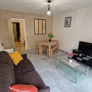  Appartement à 200 M Des Plages, Parking Privé